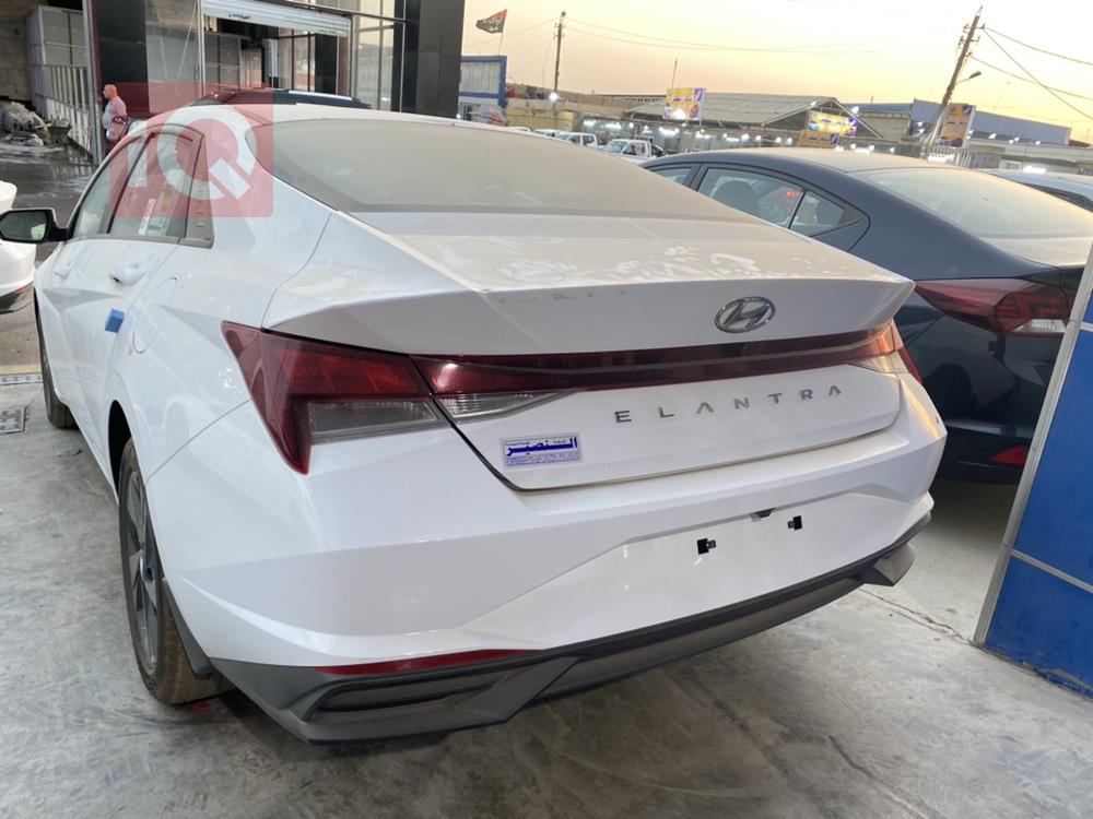 هیوندای ئەلەنترا